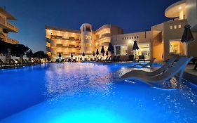 Sunny Bay Hotel